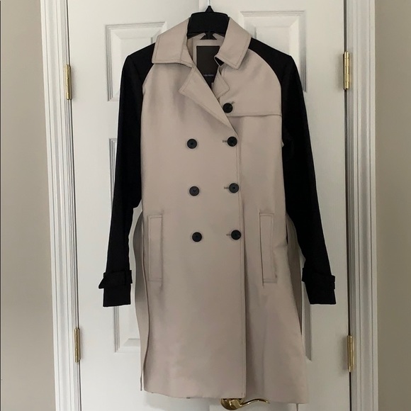 *NWT* Vera Wang Coat- size small - Picture 2 of 6